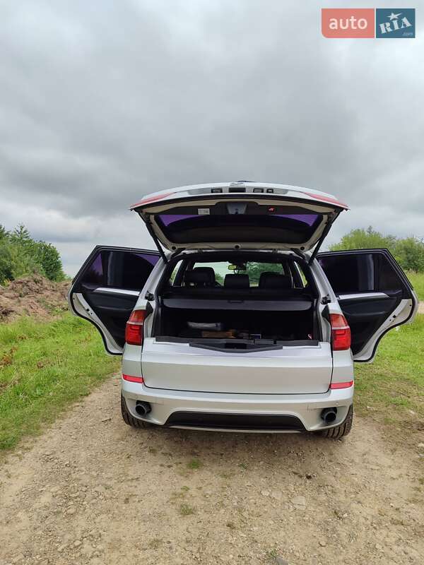 Внедорожник / Кроссовер BMW X5 2010 в Самборе