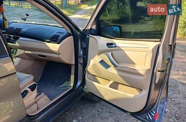 Позашляховик / Кросовер BMW X5 2004 в 