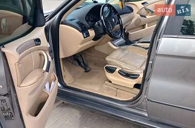 Позашляховик / Кросовер BMW X5 2004 в 