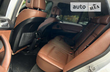 Внедорожник / Кроссовер BMW X5 2010 в Ивано-Франковске