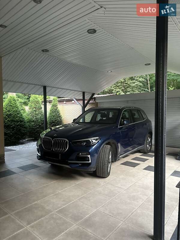Внедорожник / Кроссовер BMW X5 2020 в Киеве