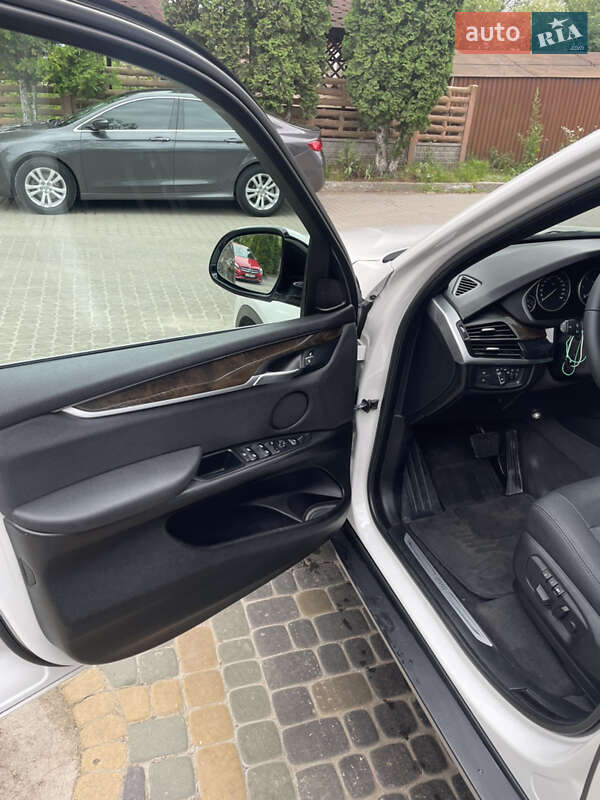 Внедорожник / Кроссовер BMW X5 2017 в Львове