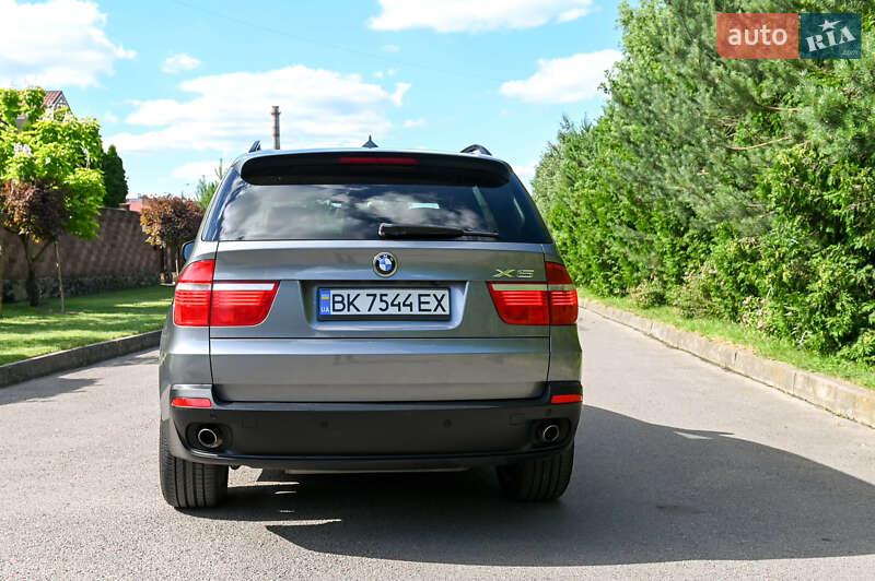 Позашляховик / Кросовер BMW X5 2009 в Рівному