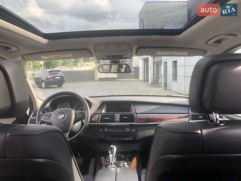 Позашляховик / Кросовер BMW X5 2011 в Львові