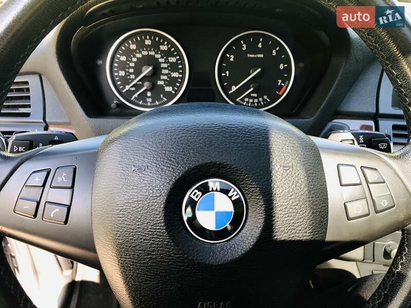 Позашляховик / Кросовер BMW X5 2011 в Львові