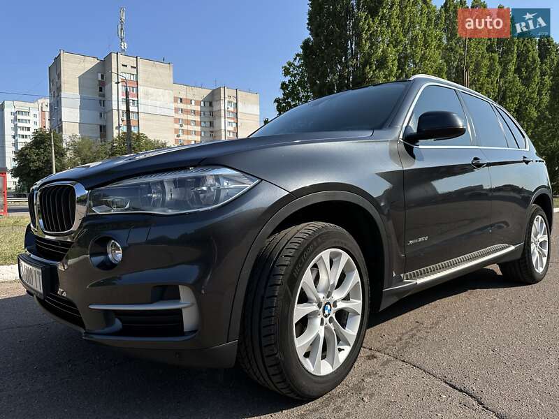 Позашляховик / Кросовер BMW X5 2013 в 