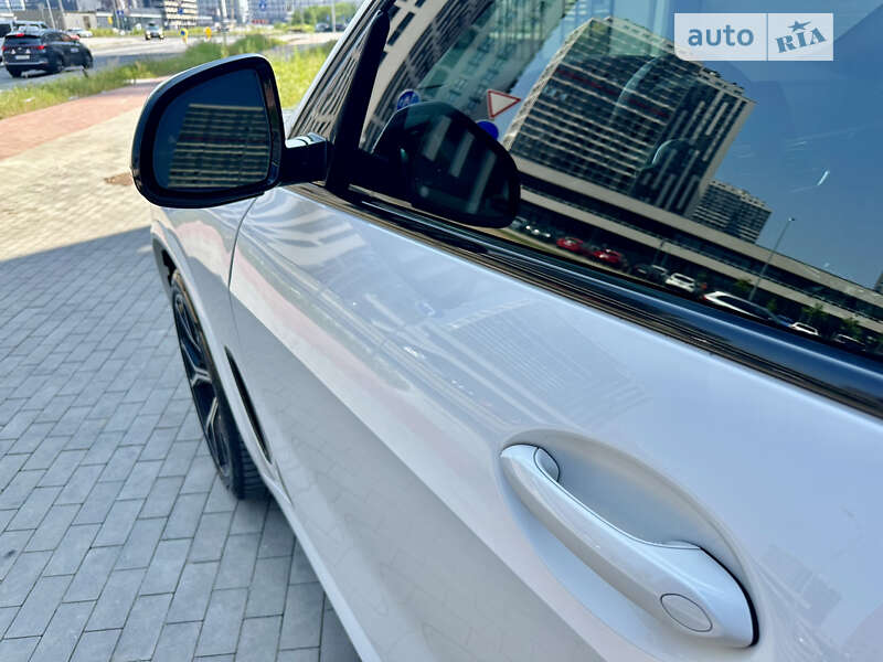 Внедорожник / Кроссовер BMW X5 2020 в Киеве