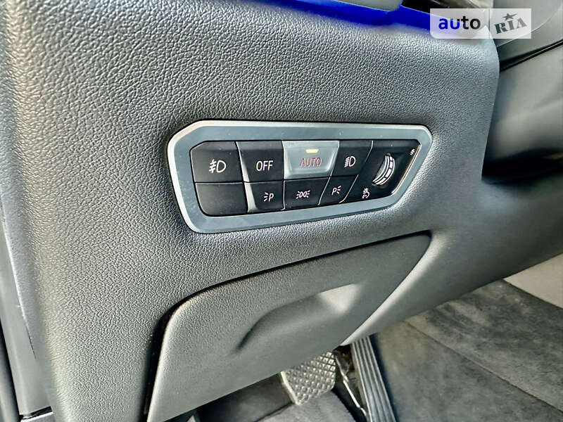 Внедорожник / Кроссовер BMW X5 2020 в Киеве