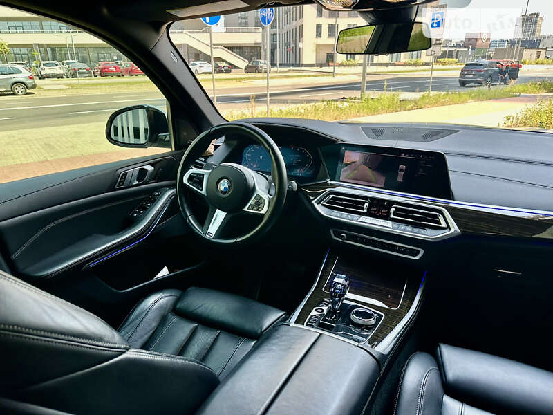 Внедорожник / Кроссовер BMW X5 2020 в Киеве