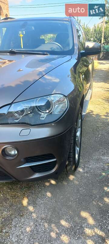 Внедорожник / Кроссовер BMW X5 2011 в Киеве