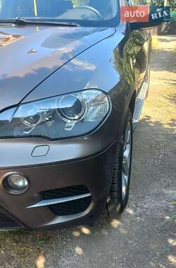 Внедорожник / Кроссовер BMW X5 2011 в 