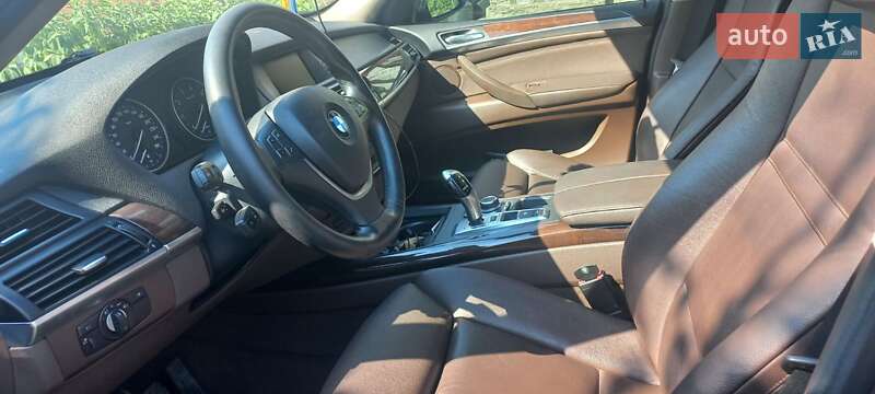 Внедорожник / Кроссовер BMW X5 2011 в Киеве