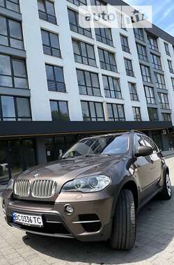 Внедорожник / Кроссовер BMW X5 2010 в Новояворовске