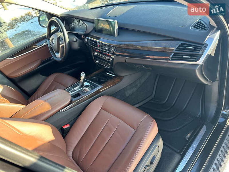 Позашляховик / Кросовер BMW X5 2015 в Львові