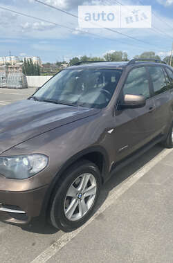 Позашляховик / Кросовер BMW X5 2011 в 