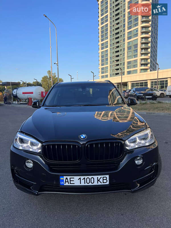 Позашляховик / Кросовер BMW X5 2015 в Дніпрі