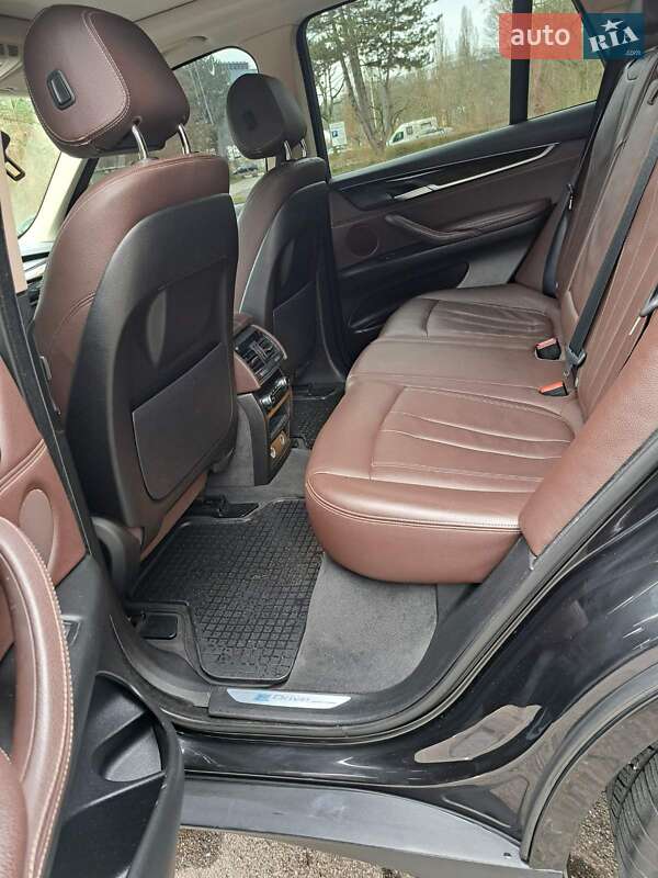 Позашляховик / Кросовер BMW X5 2015 в Кам'янському