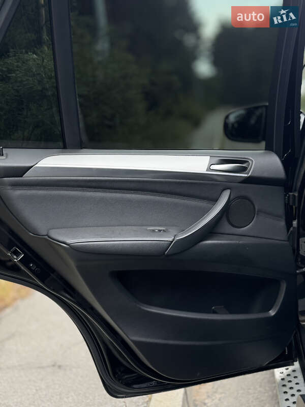 Позашляховик / Кросовер BMW X5 2011 в Києві