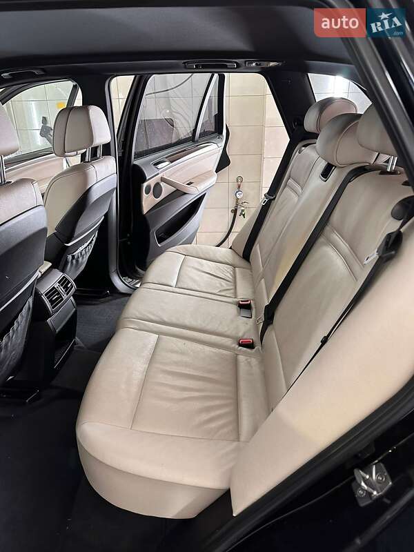 Внедорожник / Кроссовер BMW X5 2011 в Кропивницком
