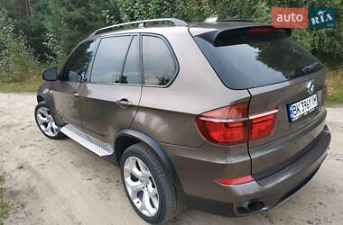 Внедорожник / Кроссовер BMW X5 2013 в Вараше
