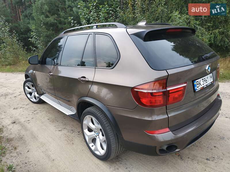 Позашляховик / Кросовер BMW X5 2013 в Вараші