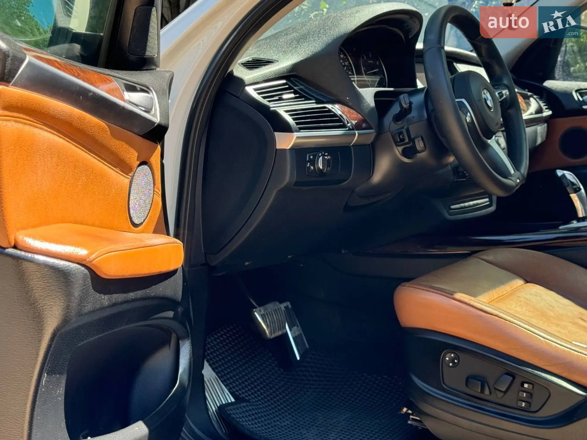 2010 BMW X5 - мініатюра 8