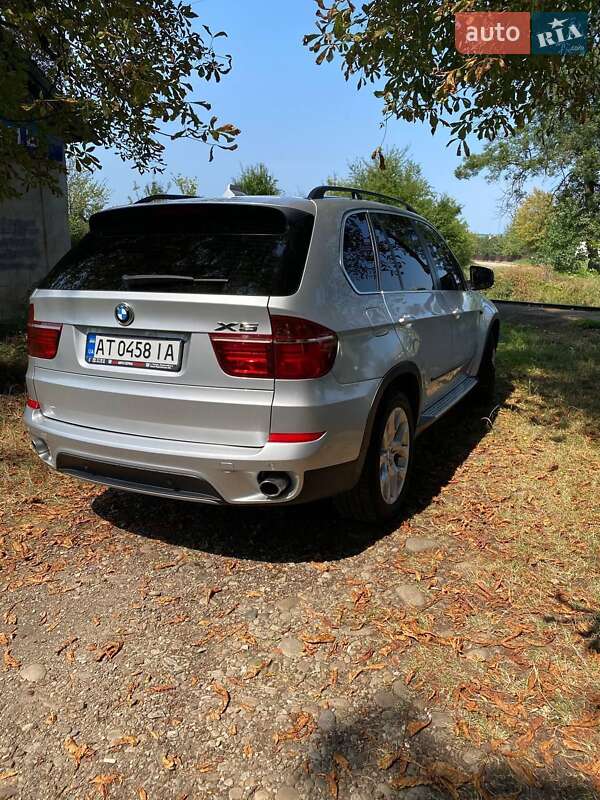 Внедорожник / Кроссовер BMW X5 2012 в Калуше