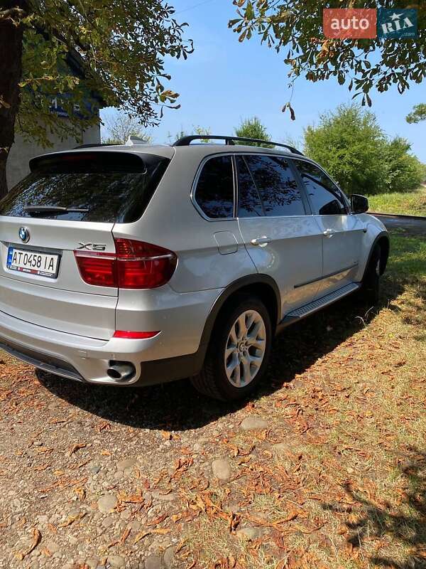 Внедорожник / Кроссовер BMW X5 2012 в Калуше