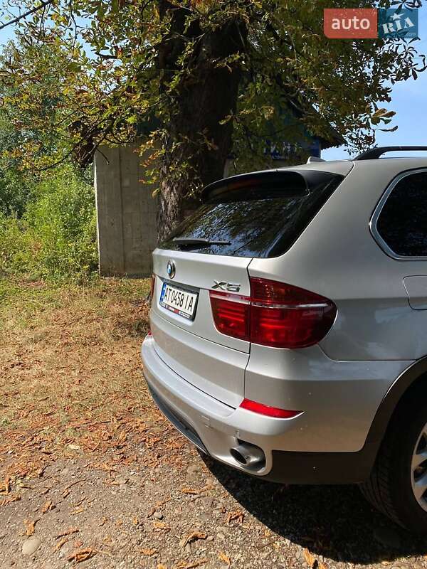 Внедорожник / Кроссовер BMW X5 2012 в Калуше