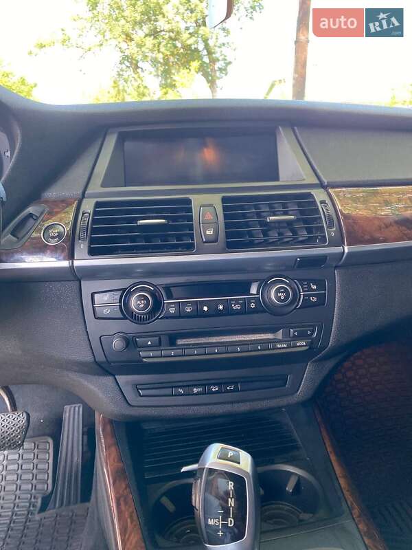 Внедорожник / Кроссовер BMW X5 2012 в Калуше