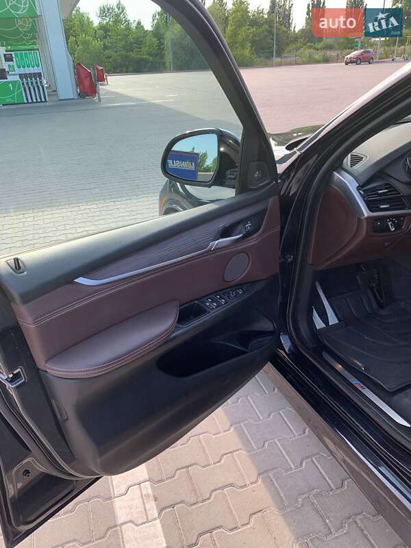 Внедорожник / Кроссовер BMW X5 2014 в Каменец-Подольском