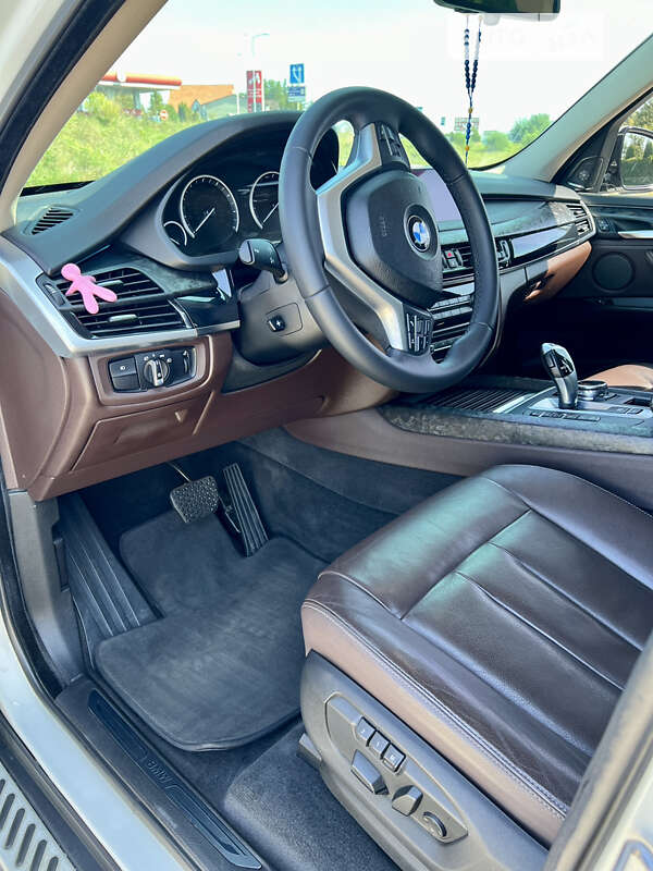 Внедорожник / Кроссовер BMW X5 2014 в Стрые