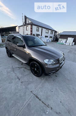 Внедорожник / Кроссовер BMW X5 2010 в Славуте