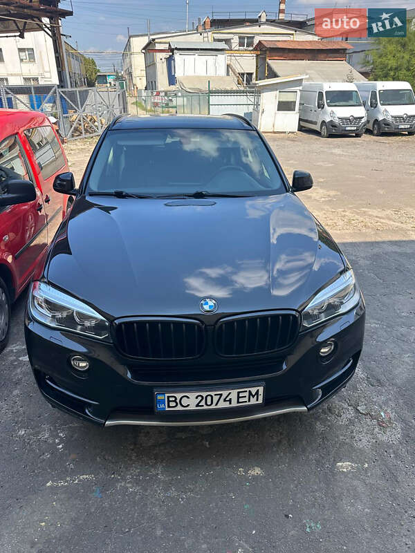 Позашляховик / Кросовер BMW X5 2015 в Львові