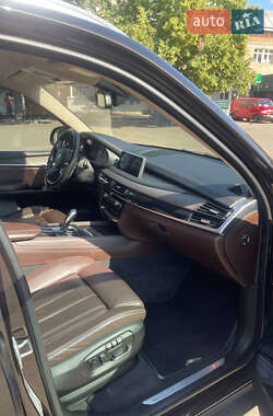 Позашляховик / Кросовер BMW X5 2014 в 