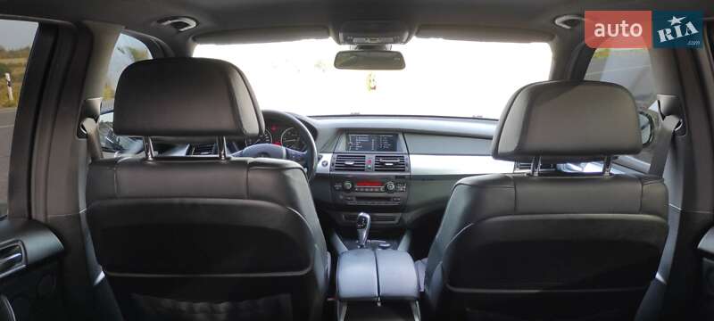 Внедорожник / Кроссовер BMW X5 2010 в Балте