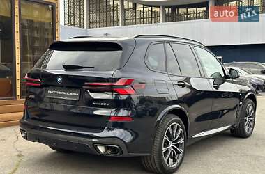 Внедорожник / Кроссовер BMW X5 2024 в Киеве