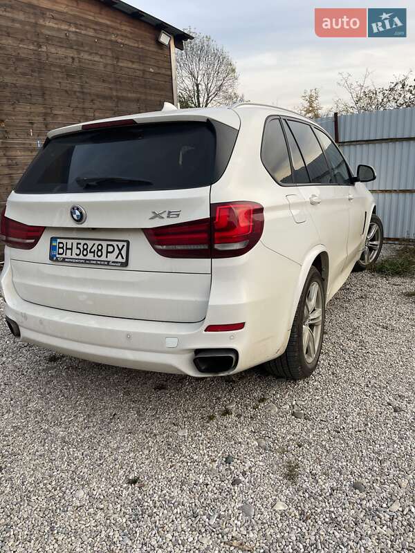 Внедорожник / Кроссовер BMW X5 2014 в Херсоне