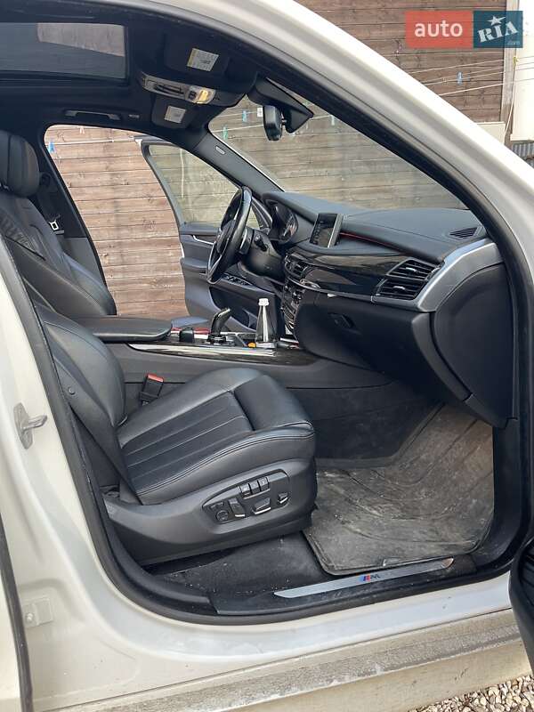 Внедорожник / Кроссовер BMW X5 2014 в Херсоне