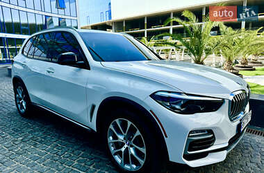 Внедорожник / Кроссовер BMW X5 2018 в 