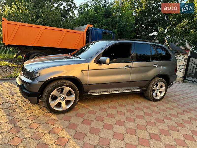 Внедорожник / Кроссовер BMW X5 2003 в Черновцах