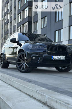 Внедорожник / Кроссовер BMW X5 2011 в Луцке