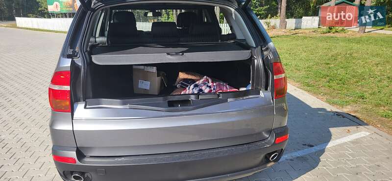 Внедорожник / Кроссовер BMW X5 2009 в Коростене