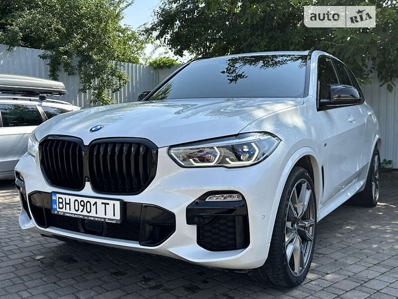 Внедорожник / Кроссовер BMW X5 2021 в 