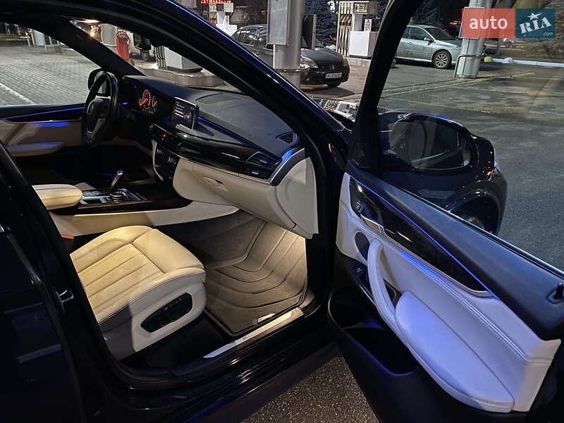 Внедорожник / Кроссовер BMW X5 2016 в Покрове