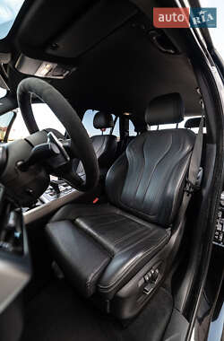 Позашляховик / Кросовер BMW X5 2017 в 
