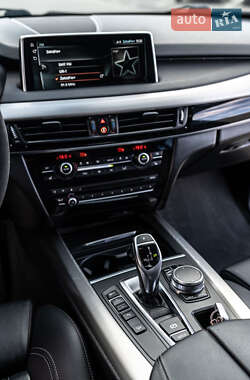 Позашляховик / Кросовер BMW X5 2017 в 