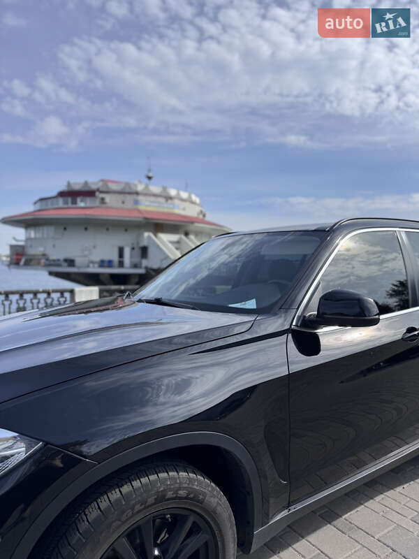 Внедорожник / Кроссовер BMW X5 2015 в Днепре