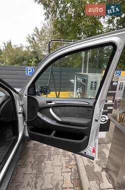 Внедорожник / Кроссовер BMW X5 2003 в 