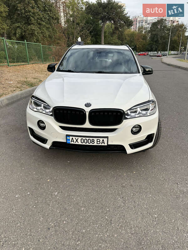 Внедорожник / Кроссовер BMW X5 2018 в 